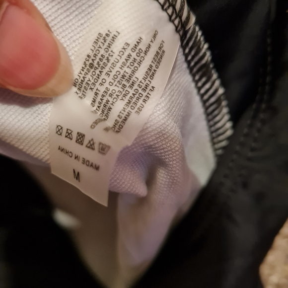 ISLAND VIBES|| One Piece Swimsuit Sz,Medium Color Black - Picture 7 of 8